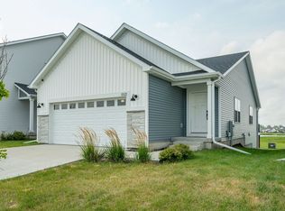 1112 NW Yorktown Dr, Waukee, IA 50263