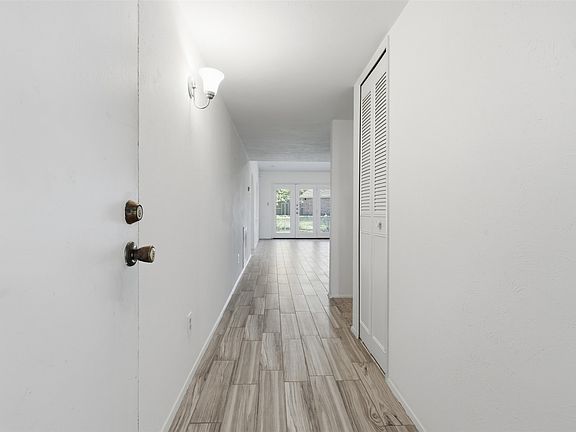 2nd image of 1201 Platt Dr