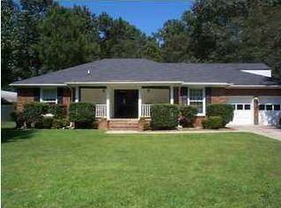 202 Sweetbriar Rd, Summerville, SC 29485