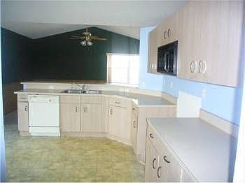 4th image of 5346 NW 99th Way