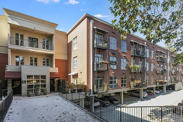 560 Dutch Valley Rd NE #2201 — Photo 15