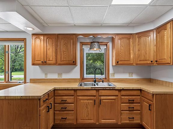 2nd image of 1736 GREENFIELD AVENUE