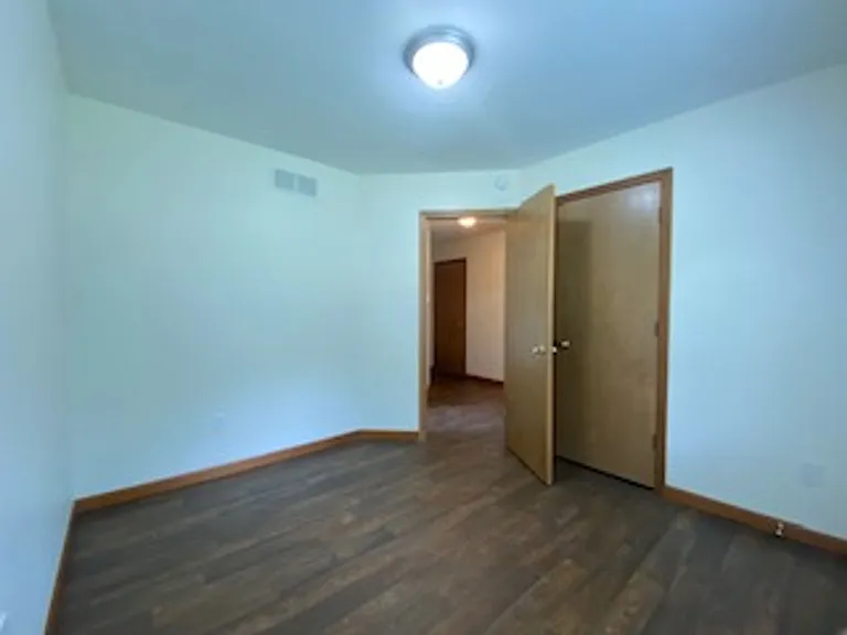 819 Colonial Manor Dr — Photo 12