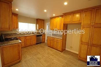5th image of 22755 Strathern St