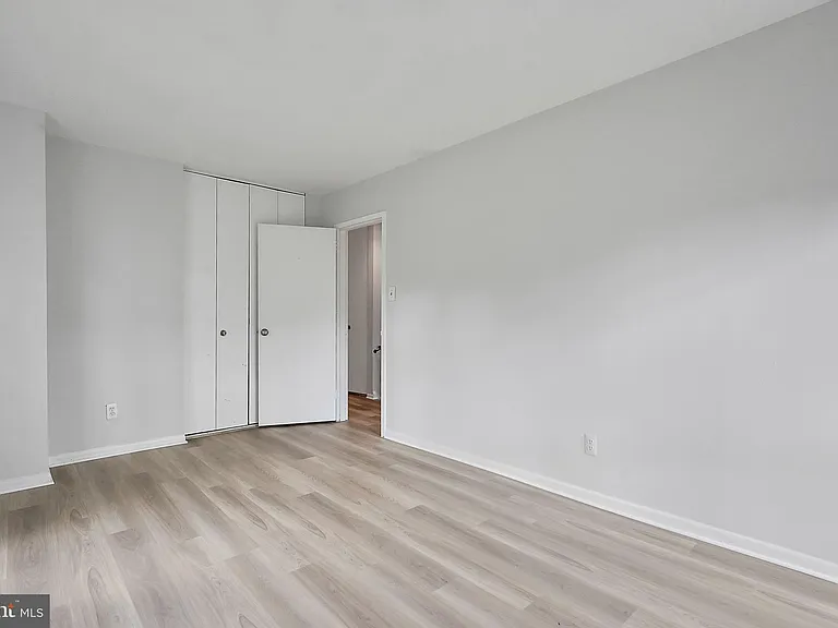 6351 Rockshire St — Photo 15