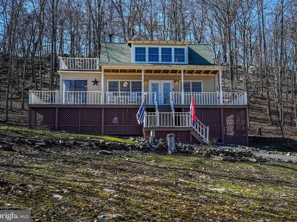 51 Katelyn Ln, Great Cacapon, WV 25422