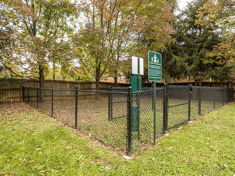 Gatehouse Apartments — Photo 16