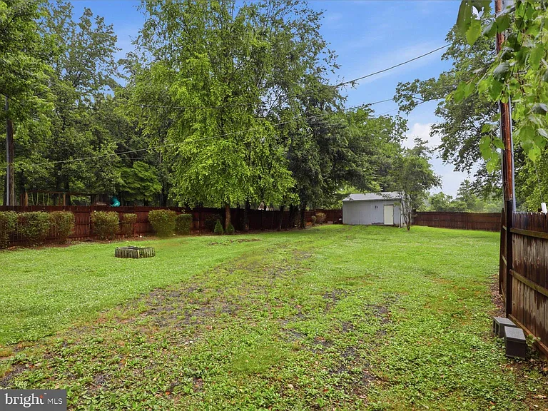 6330 Airlie Rd — Photo 21