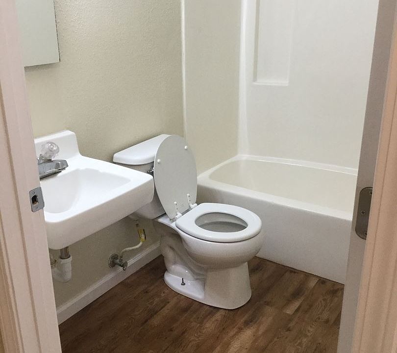 Apple Grove Apartments Burlington, KS Zillow