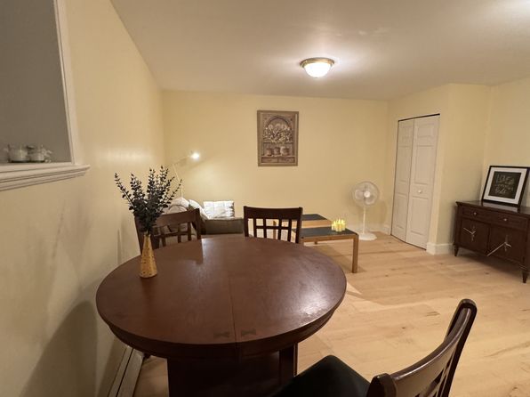 1 bedroom rental in Coquitlam — photo 3
