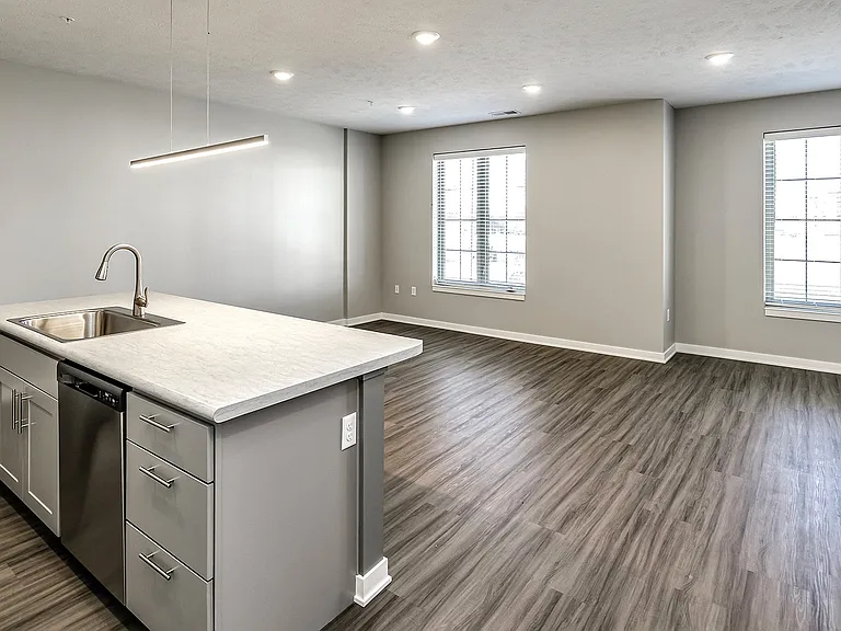 Deerfield Apartments & Chateaus — Photo 23