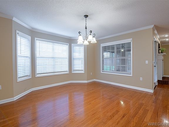 4th image of 217 Windsor Garden Dr