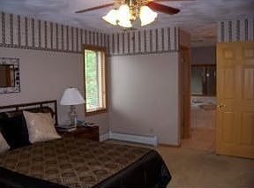 3rd image of 34 King Point Cir N
