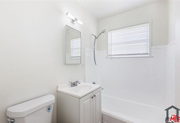 5th image of 1213 E 119th St