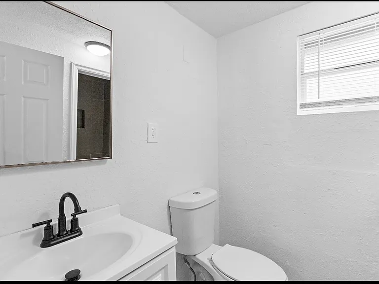 2518 5th St S #1 — Photo 6