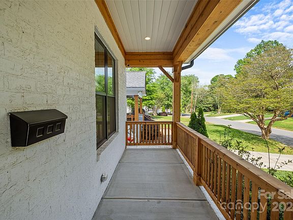 4th image of 3027 Florida Ave