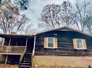 610 Mammoth Oaks Dr, Concord, NC 28025