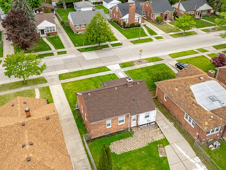 1405 Venice St — Photo 42