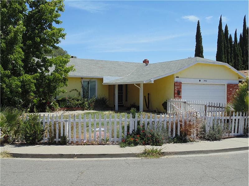 1st image of 2952 Carmona Way