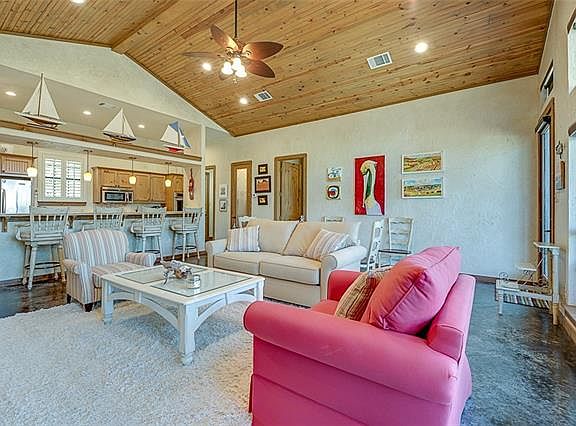 5th image of 364 Saint Andrews Dr
