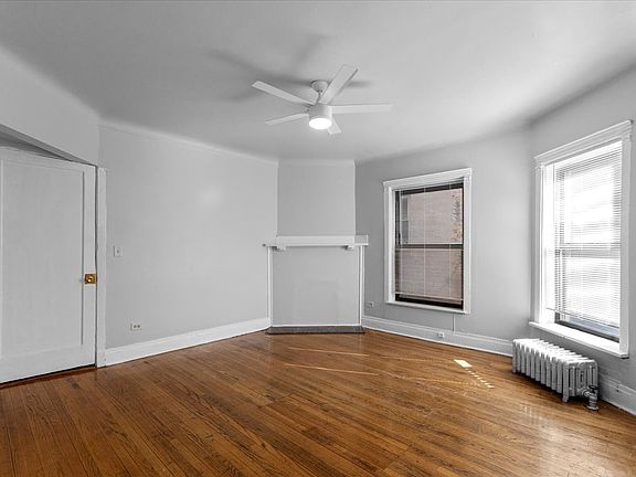 2nd image of 5020 S Blackstone Ave #103
