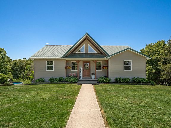 3rd image of 5000 Sanders Drive