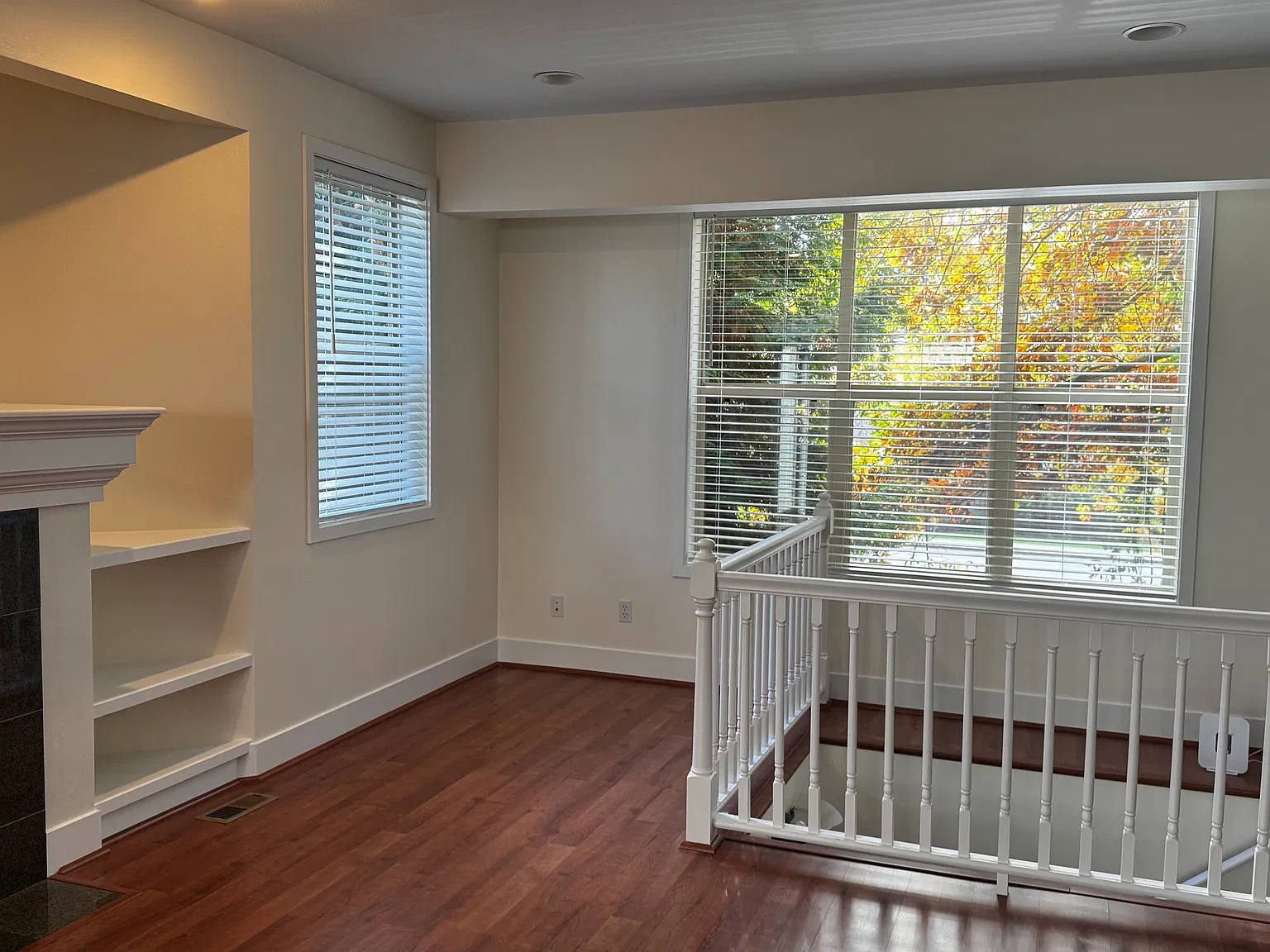 4 bed, 2.5 bath, 1900 sqft, $3,600 — Photo 3