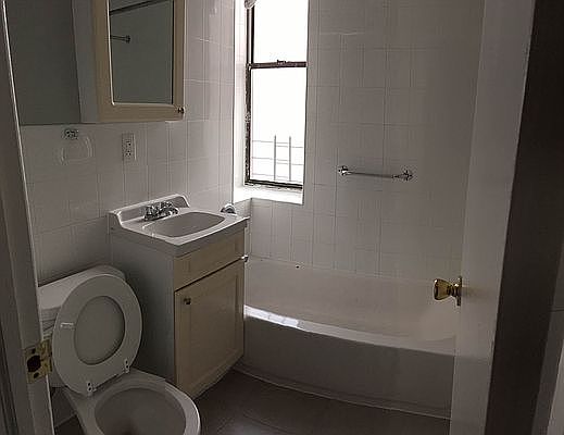 4th image of 238 E 26th St #4A