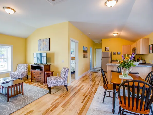 109 Main Street, 109 Main St #1, Stowe, VT 05672