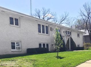 416 E Oak St, Centerville, IA 52544