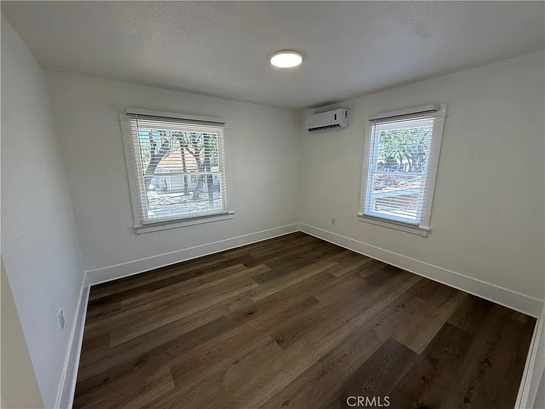 125 W Valencia Dr #A — Photo 10