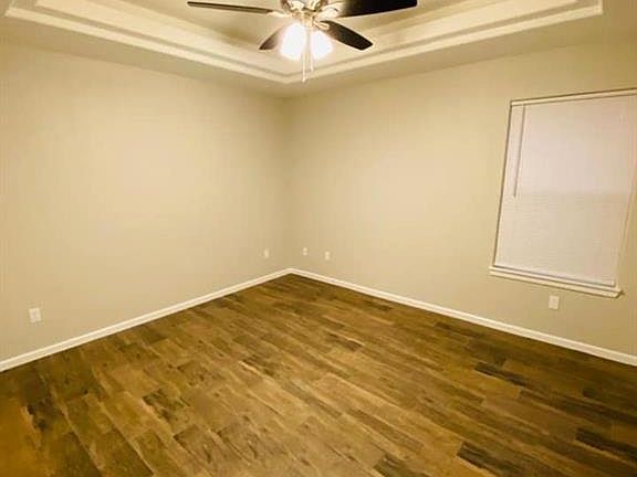 4th image of 3910 Paola St APT 3