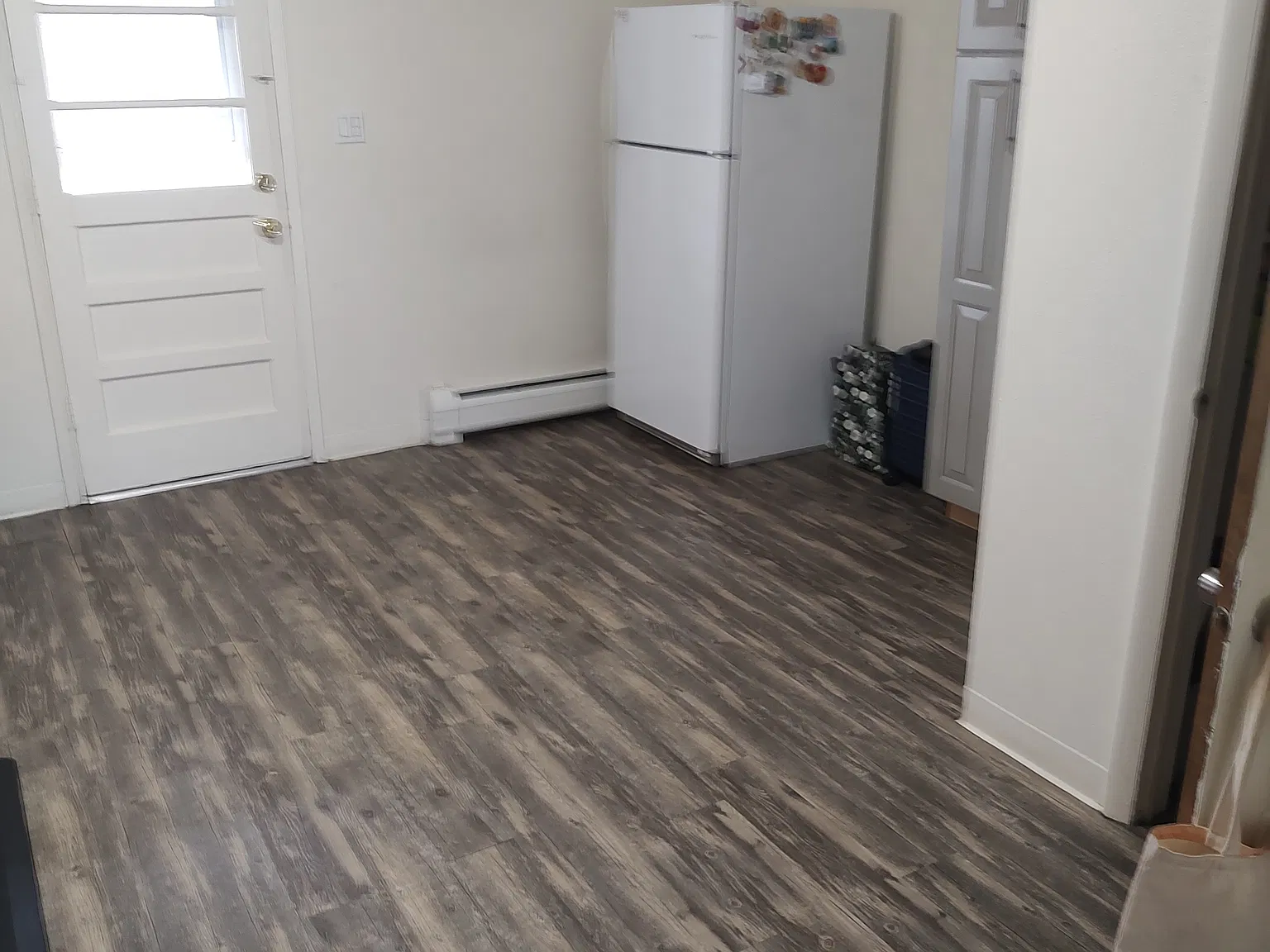 2 bed, 875 sqft, $1,400 — Photo 2