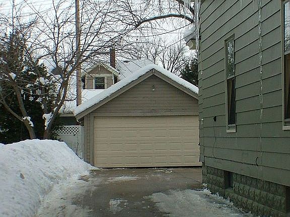 2nd image of 113 W Central Ave