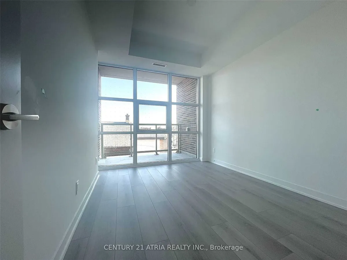 Building Photo - 1787 Saint Clair Ave W #330