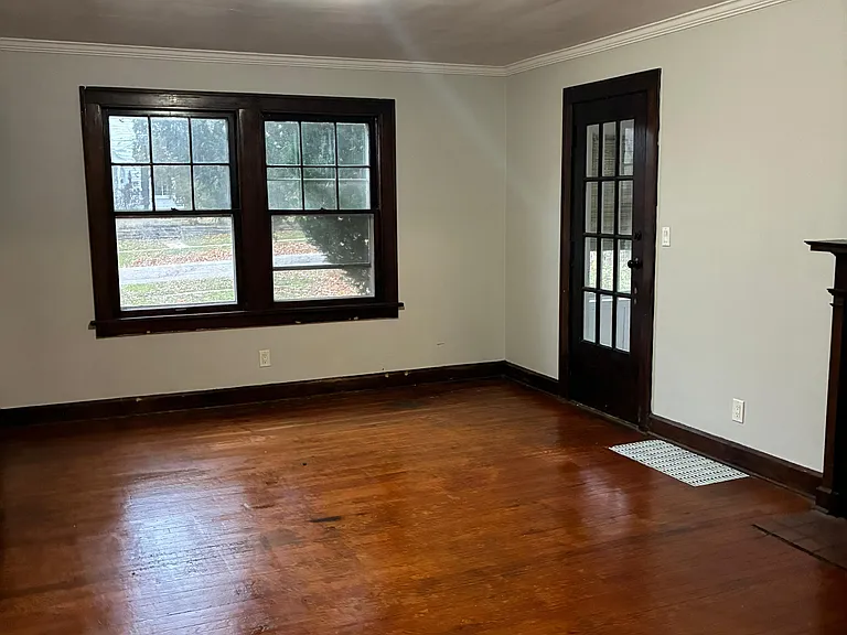 72 Harriman Ave #2 — Photo 4