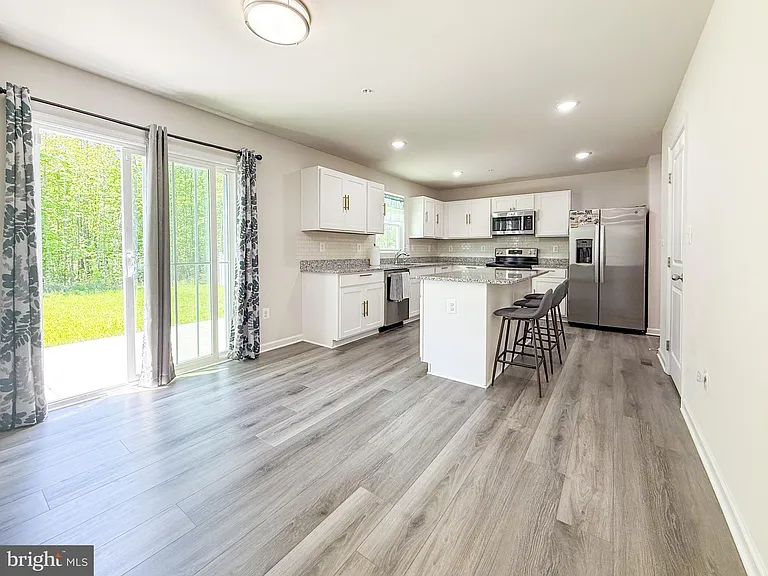 91 Goldspire Dr — Photo 13