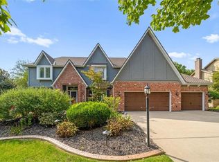 8618 W 138th Ter, Overland Park, KS 66223