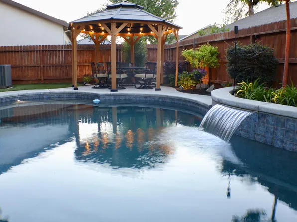 6878 W Alana Dr, Fresno, CA 93722