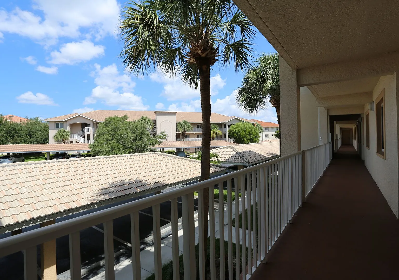 Annual Rental Blue Heron**2 Bed / Bath 700 Mandatory Minimum Credit Score Per Hoa — Photo 3