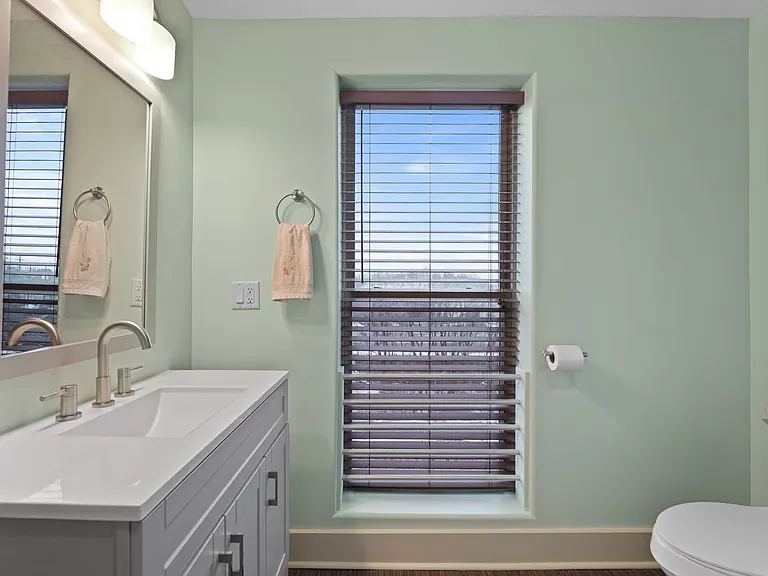 334 Broad St — Photo 13