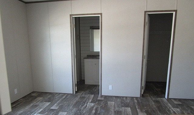 2nd image of 90 S Stuart Cir