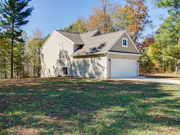 3rd image of 15325 Buck Hollow Dr NE