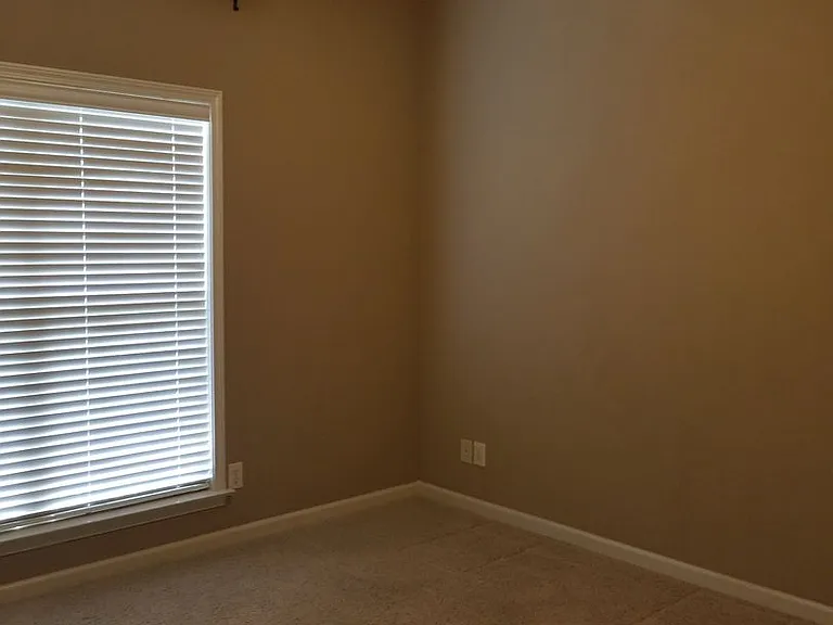 4707 Mitford Cir — Photo 11