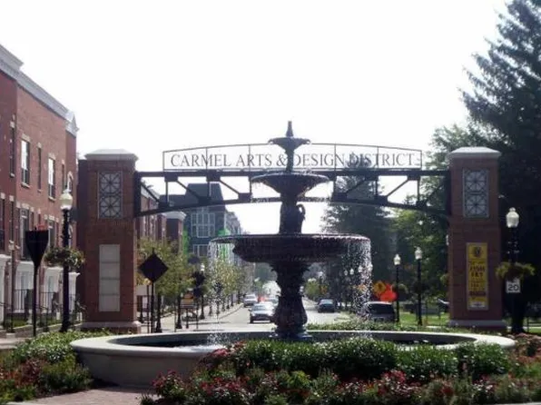 70 Florence St, Carmel, IN 46032