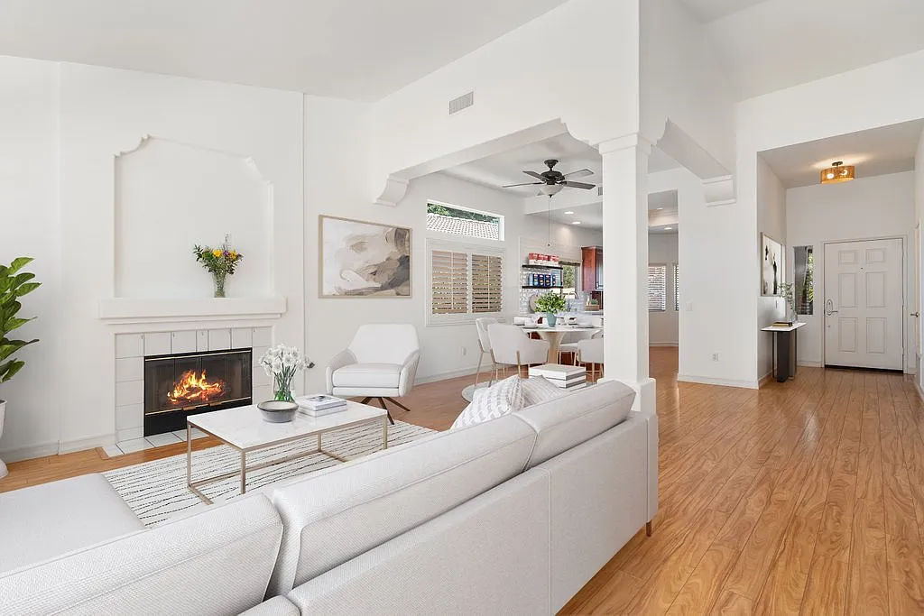 3 bed, 1360 sqft, $3,200 — Photo 4