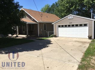 1217 S Maple St, Sioux City, IA 51106