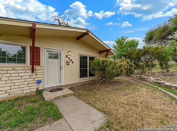 4th image of 8306 Robin Hill Dr