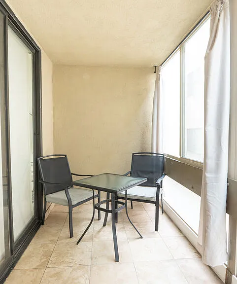 740 N Kings Rd #122 — Photo 14