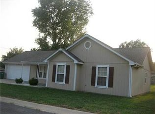 505 Windsor Rd, Creighton, MO 64739